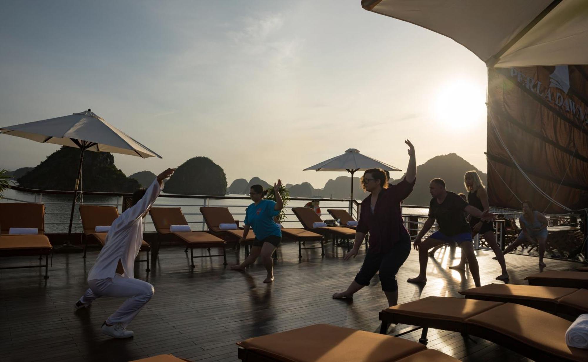 V'Spirit Cruise Hotel Ha Long Bagian luar foto
