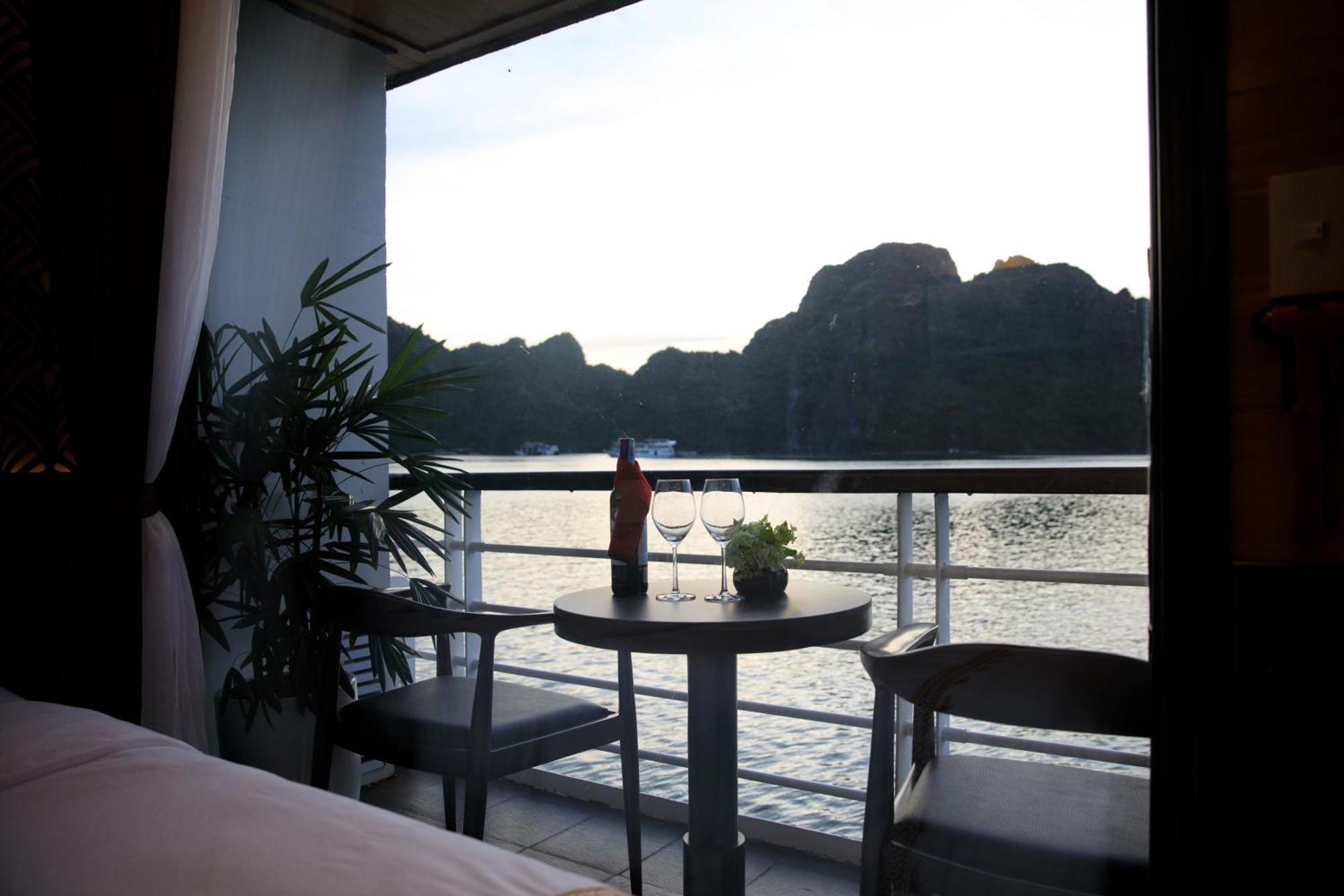 V'Spirit Cruise Hotel Ha Long Bagian luar foto