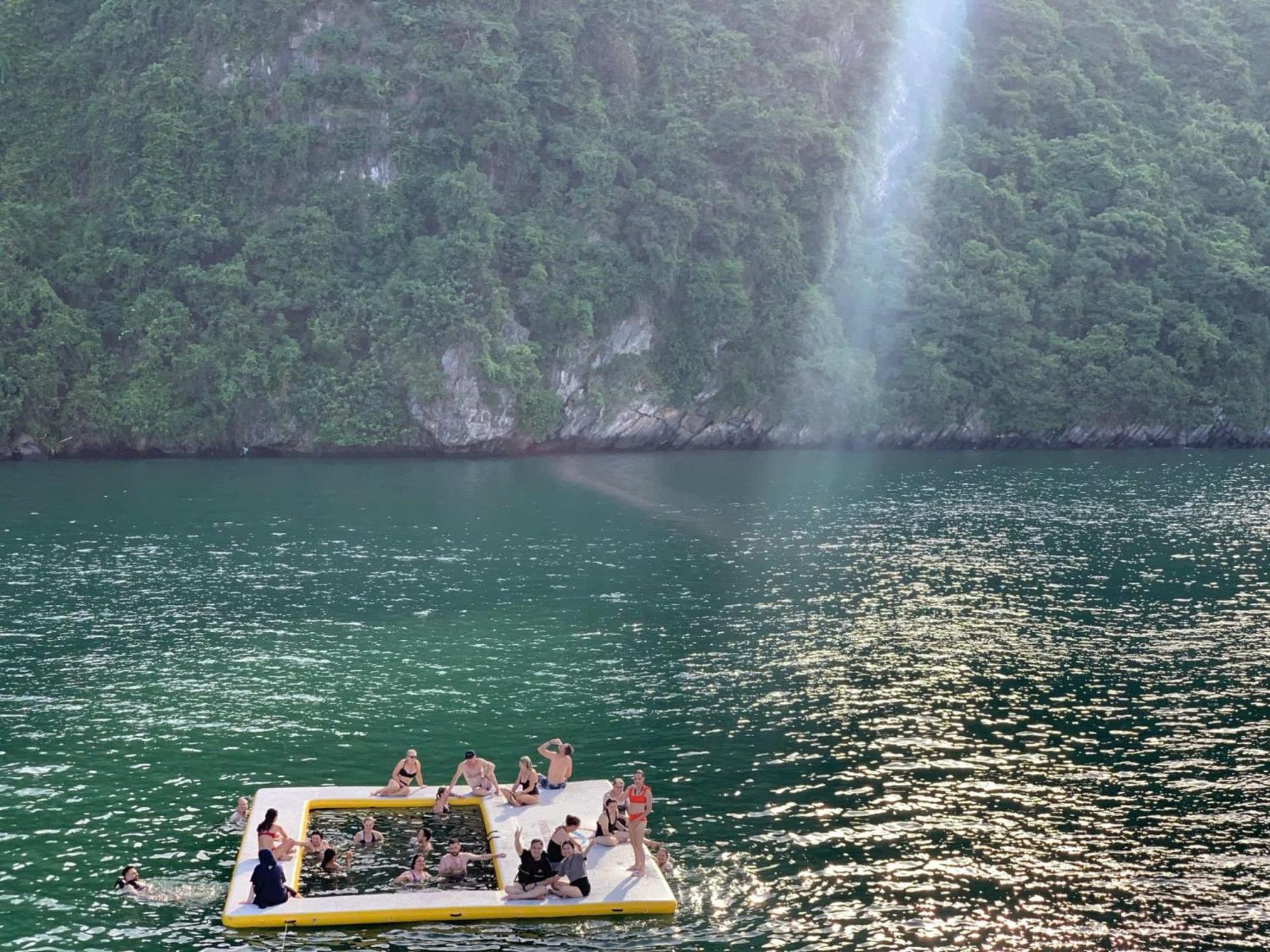 V'Spirit Cruise Hotel Ha Long Bagian luar foto